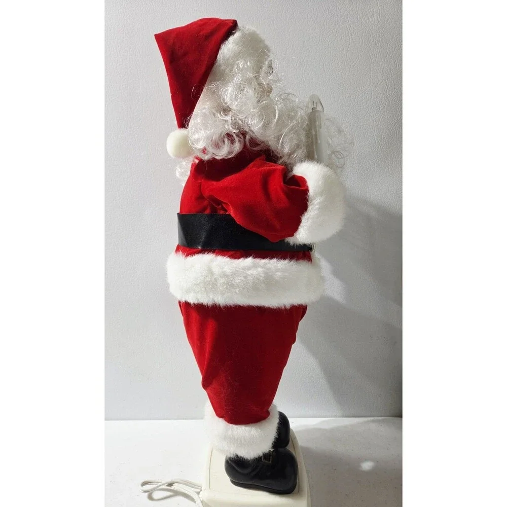 MOTION-ETTE Santa Claus  24